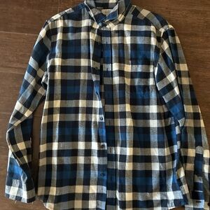 Croft & Barrow Navy and Cream Checkered Men's Shirt